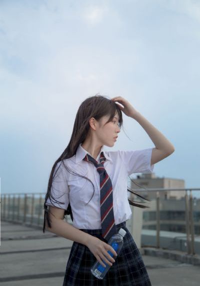 女朋友太骚了每次进去都觉得很疼_高清日韩免费观看